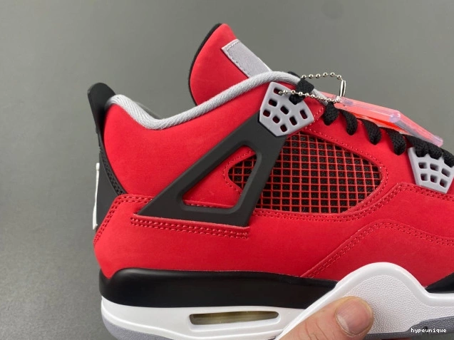 HYPE Retro Bravo Toro 308497-603 Jordan 4 0627